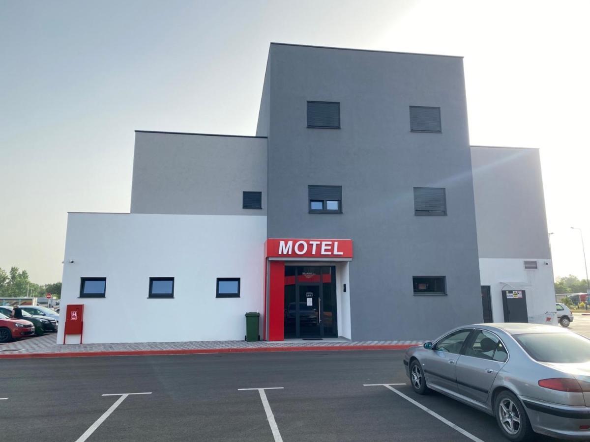 Belamionix Motel Bosanski Samac Exterior foto